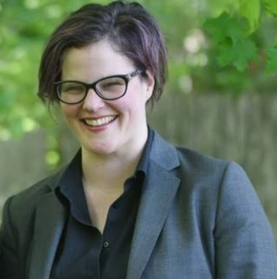 Amelia Nagoski