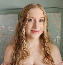 Sarah Hogle