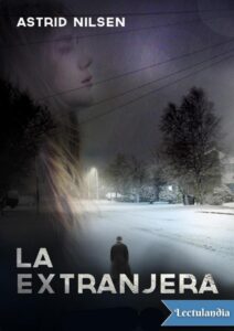 Portada de La extranjera