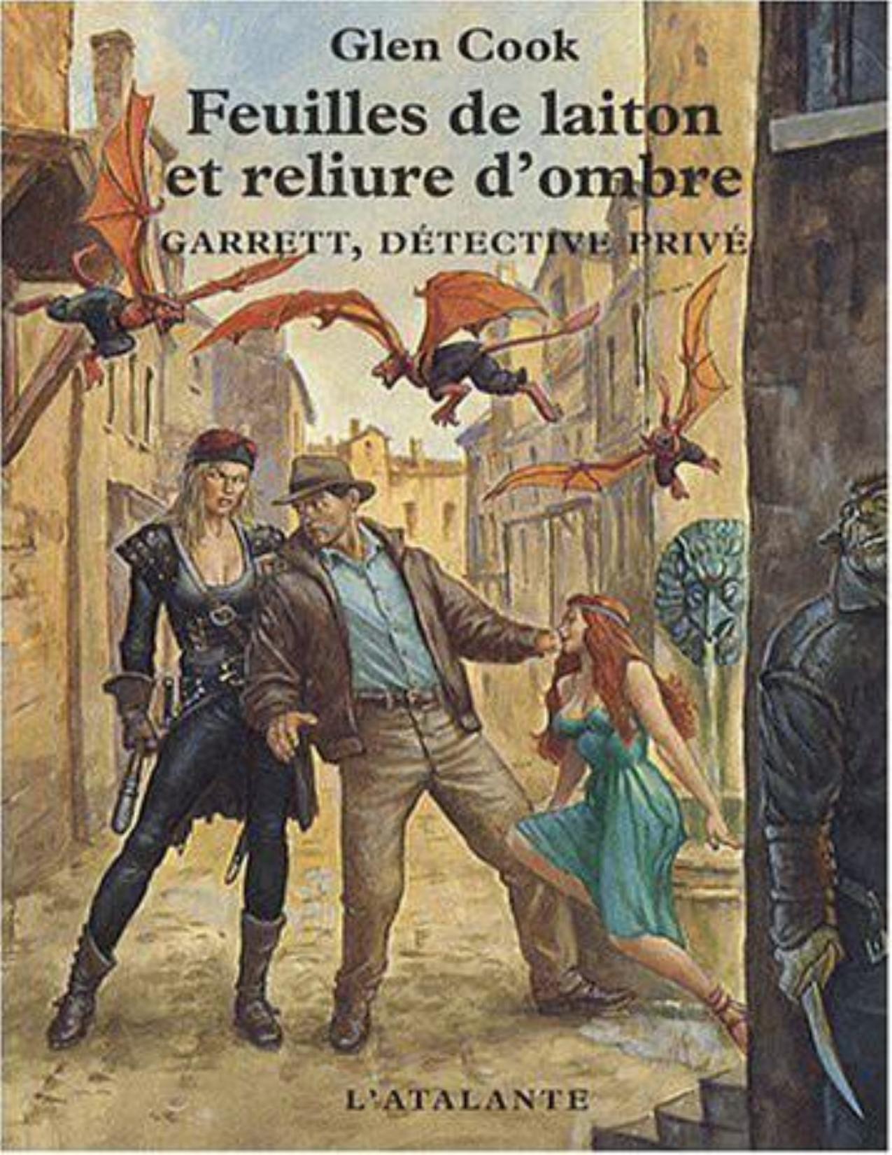 Feuilles De Laiton Et Reliure Dombre