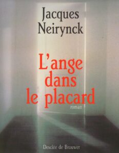 Lange Dans Le Placard