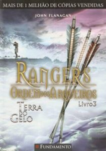 Capa do livro Terra do Gelo, de John Flanagan